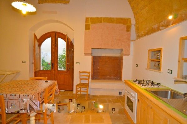 foto 9 Huurhuis van particulieren Pescoluse appartement Pouilles Lecce (provincie) Gesloten keuken