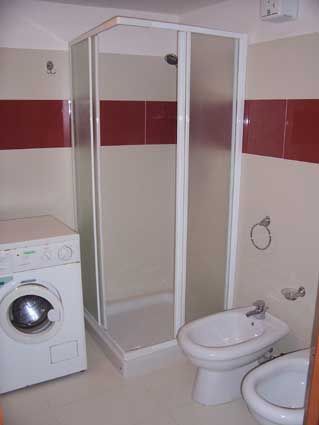 foto 3 Huurhuis van particulieren Scoglitti appartement Sicili Raguse (provincie) badkamer
