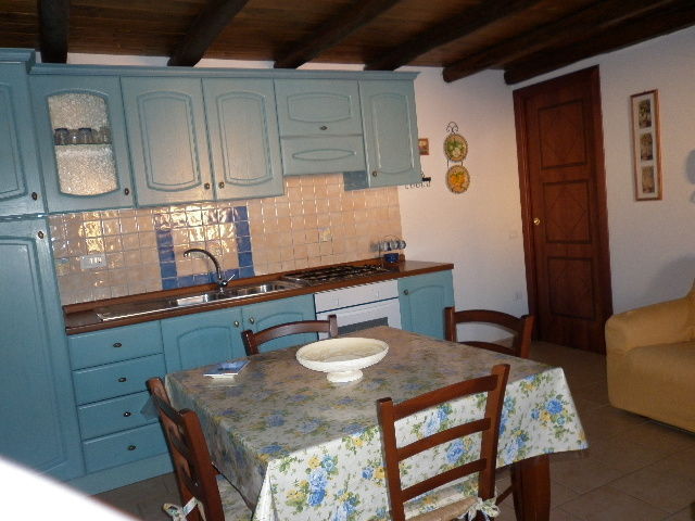 foto 3 Huurhuis van particulieren Cala Liberotto appartement Sardini Nuoro (provincie) Keukenhoek