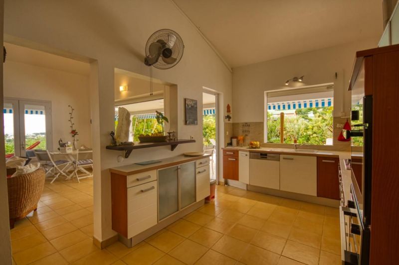 foto 15 Huurhuis van particulieren Le Gosier (Guadeloupe) villa Grande Terre  Gesloten keuken