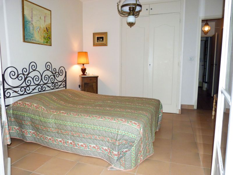 foto 9 Huurhuis van particulieren La Croix Valmer villa Provence-Alpes-Cte d'Azur Var slaapkamer 1