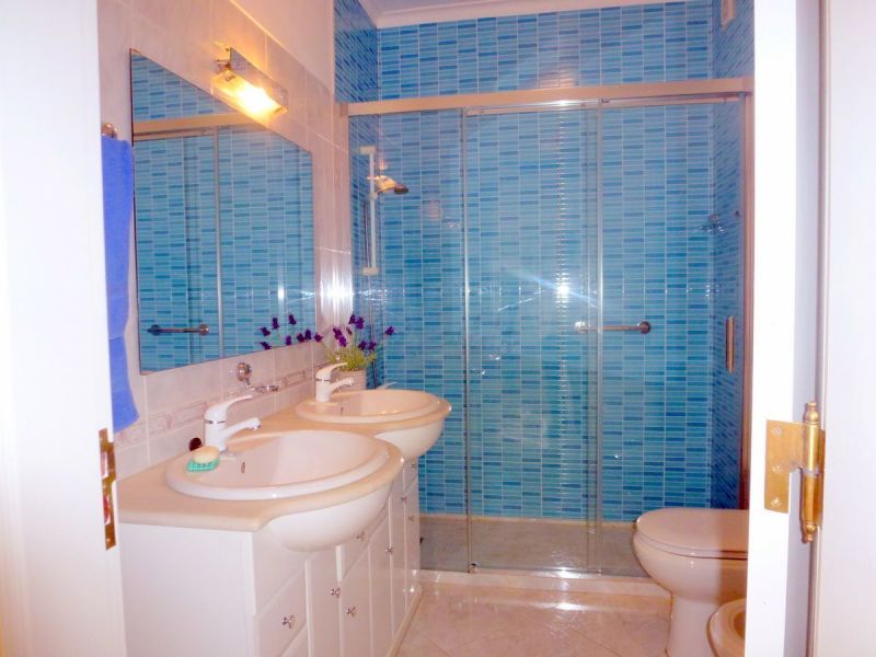 foto 5 Huurhuis van particulieren Sesimbra appartement Groot Lissabon en Setbal Setbal badkamer