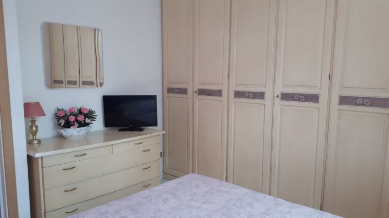 foto 9 Huurhuis van particulieren Marotta appartement Marken Pesaro Urbino (provincie) slaapkamer