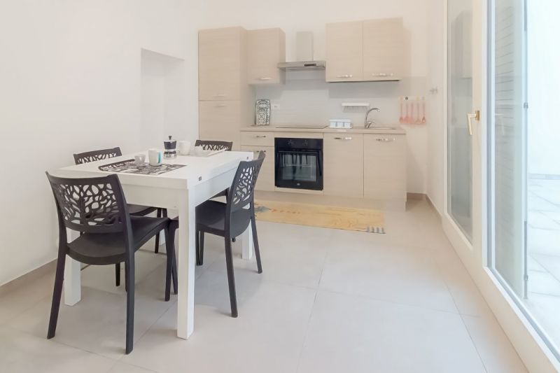 foto 4 Huurhuis van particulieren Lido Marini appartement Pouilles Lecce (provincie) Eetkamer