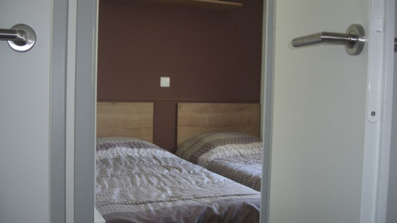 foto 13 Huurhuis van particulieren Frjus mobilhome Provence-Alpes-Cte d'Azur Var slaapkamer 2