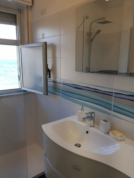 foto 11 Huurhuis van particulieren Taormina appartement Sicili Messina (provincie) badkamer