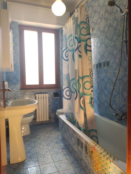 foto 11 Huurhuis van particulieren Alba Adriatica appartement Abruzzen Teramo (provincie van) badkamer 1