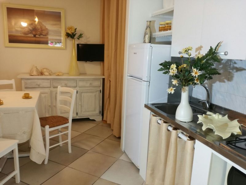 foto 5 Huurhuis van particulieren Ostuni appartement Pouilles Brindisi (provincie) Keukenhoek