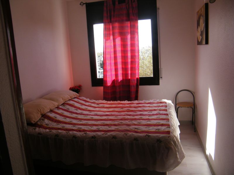 foto 6 Huurhuis van particulieren Empuriabrava appartement   slaapkamer 1