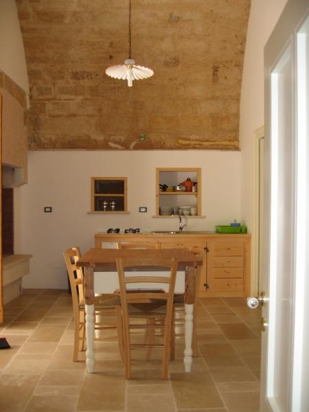 foto 2 Huurhuis van particulieren Pescoluse appartement Pouilles Lecce (provincie) Gesloten keuken