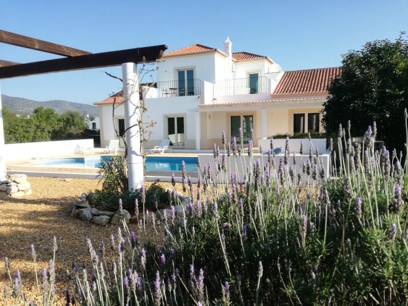 foto 1 Huurhuis van particulieren Olho villa Algarve  Het aanzicht van de woning