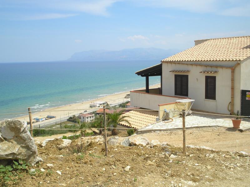 foto 10 Huurhuis van particulieren Castellammare del Golfo appartement Sicili Trapani (provincie) Uitzicht vanaf het balkon