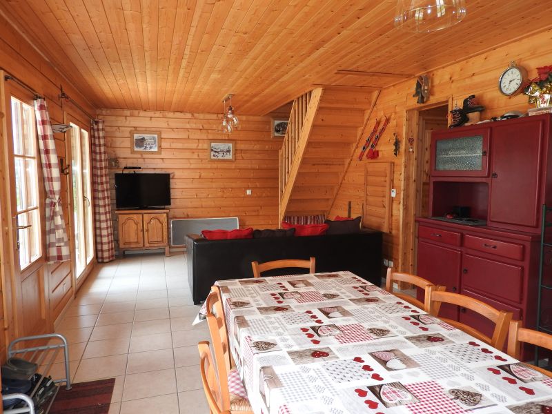 foto 1 Huurhuis van particulieren La joue du Loup chalet Provence-Alpes-Cte d'Azur Hautes-Alpes Eetkamer