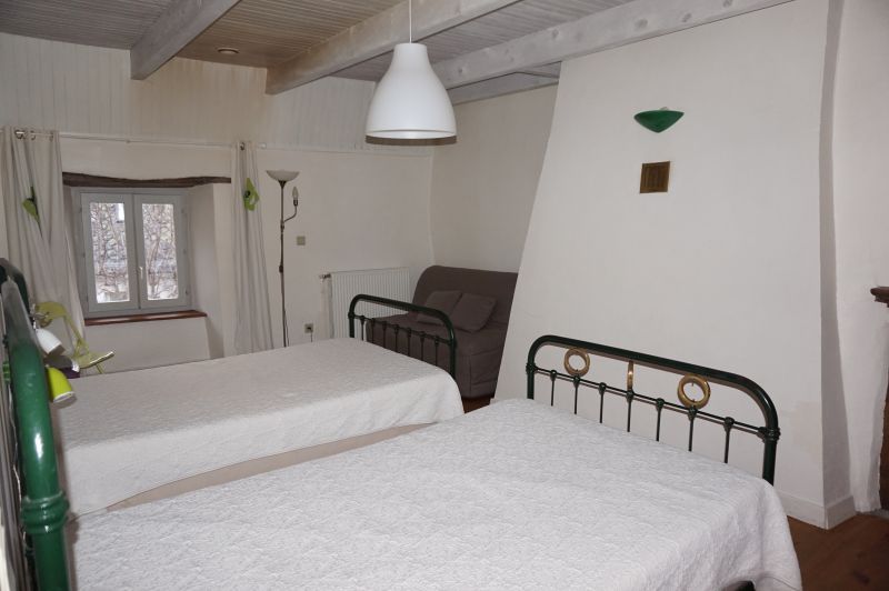 foto 12 Huurhuis van particulieren Besse - Super Besse maison Auvergne Puy-de-Dme slaapkamer 3