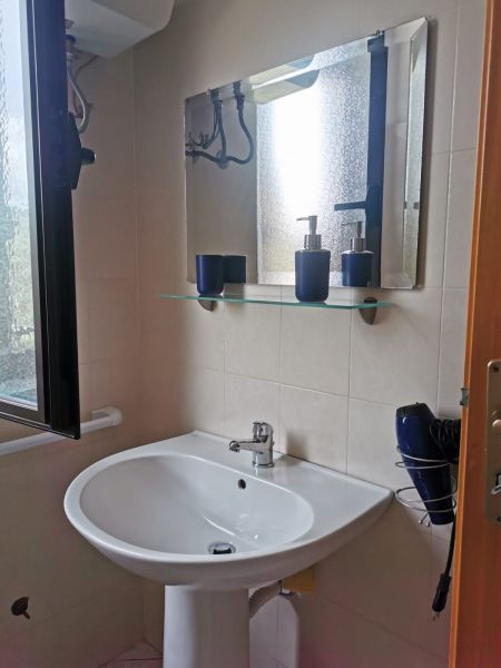 foto 9 Huurhuis van particulieren Nicotera appartement Calabri Vibo Valentia (provincie van) badkamer