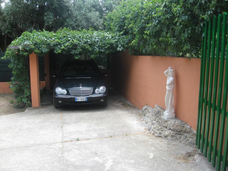 foto 10 Huurhuis van particulieren Solanas villa Sardini Cagliari (provincie) Ingang