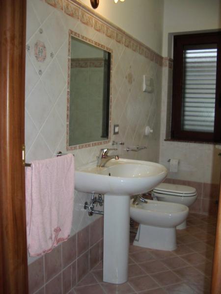 foto 6 Huurhuis van particulieren Capo d'Orlando villa Sicili Messina (provincie) badkamer