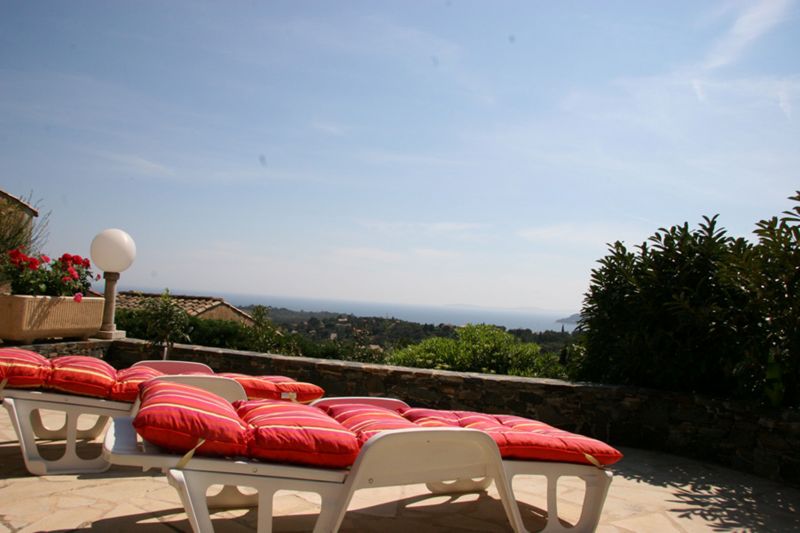 foto 1 Huurhuis van particulieren La Croix Valmer villa Provence-Alpes-Cte d'Azur Var Uitzicht vanaf het terras