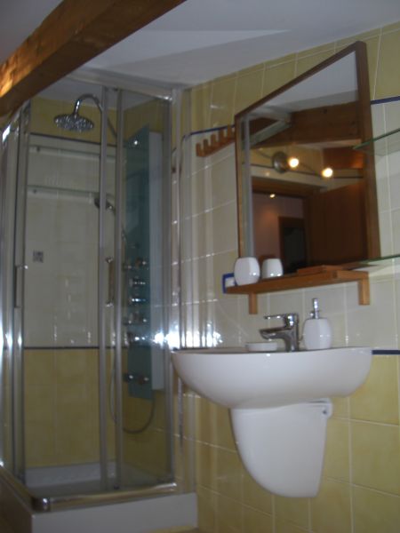 foto 13 Huurhuis van particulieren Pisciotta appartement Campani Salerno (provincie) badkamer