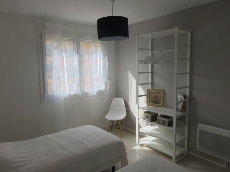 foto 10 Huurhuis van particulieren Le Lavandou appartement Provence-Alpes-Cte d'Azur Var slaapkamer 2