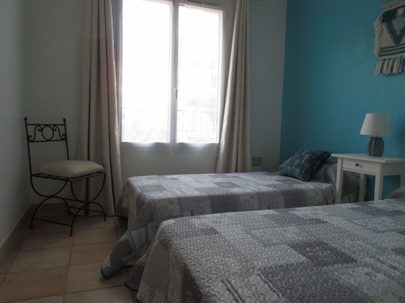foto 11 Huurhuis van particulieren Hyres appartement Provence-Alpes-Cte d'Azur Var slaapkamer 2
