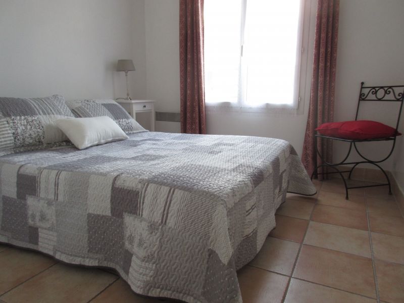 foto 8 Huurhuis van particulieren Hyres appartement Provence-Alpes-Cte d'Azur Var slaapkamer 1
