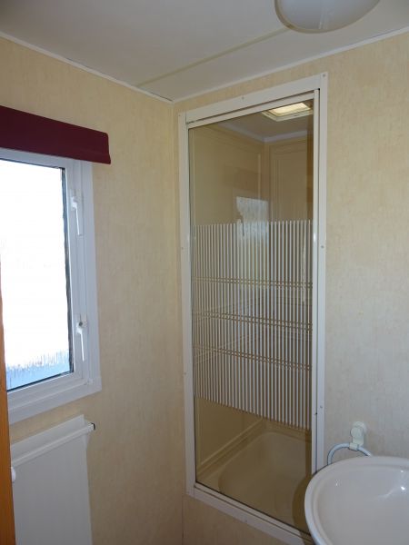 foto 10 Huurhuis van particulieren La Londe-les-Maures mobilhome Provence-Alpes-Cte d'Azur Var Badkamer