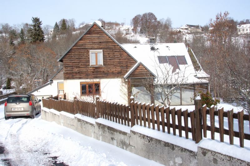 foto 2 Huurhuis van particulieren Besse - Super Besse villa Auvergne Puy-de-Dme Het aanzicht van de woning