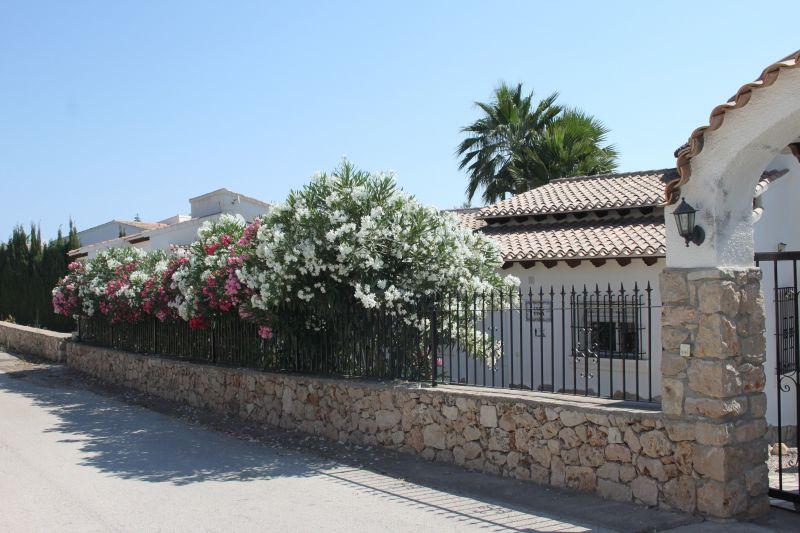foto 7 Huurhuis van particulieren Dnia villa Valencia (regio) Alicante (provincia de) Het aanzicht van de woning