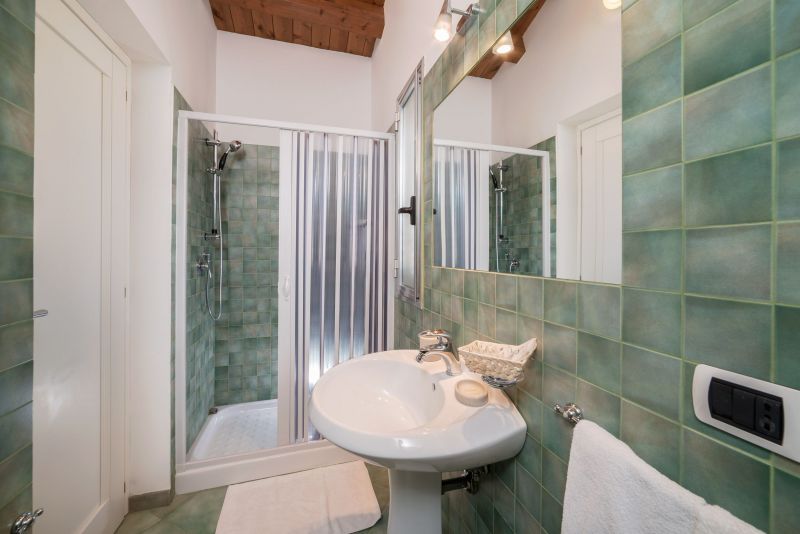 foto 8 Huurhuis van particulieren Marina di Ragusa appartement Sicili Raguse (provincie) badkamer 2