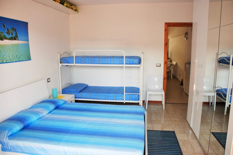 foto 5 Huurhuis van particulieren San Vincenzo appartement Toscane  slaapkamer