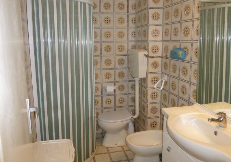 foto 8 Huurhuis van particulieren San Vincenzo appartement Toscane  badkamer