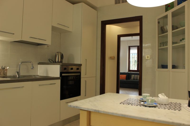 foto 4 Huurhuis van particulieren Cagliari appartement Sardini Cagliari (provincie) Gesloten keuken