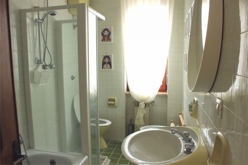 foto 14 Huurhuis van particulieren Cagliari appartement Sardini Cagliari (provincie) badkamer