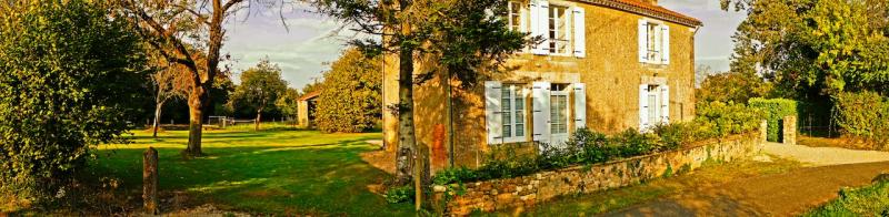 foto 2 Huurhuis van particulieren Fontenay-le-Comte gite Pays de la Loire Vende Het aanzicht van de woning