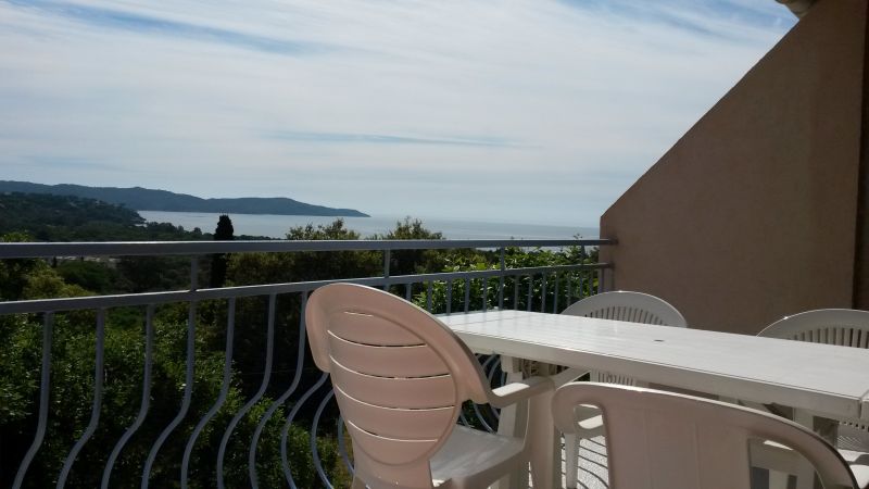 foto 9 Huurhuis van particulieren Cavalaire-sur-Mer appartement Provence-Alpes-Cte d'Azur Var Uitzicht vanaf het terras