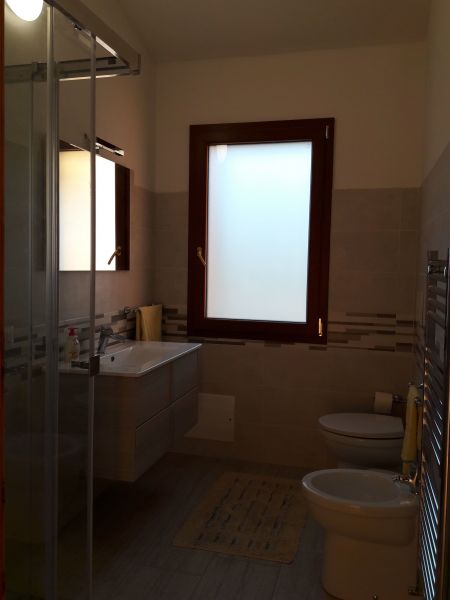 foto 12 Huurhuis van particulieren Bosa appartement Sardini Oristano (provincie) badkamer
