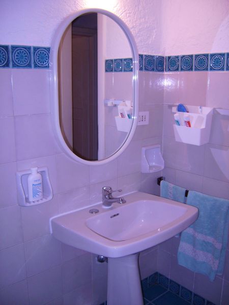 foto 13 Huurhuis van particulieren Palau appartement Sardini Olbia Tempio (provincie) badkamer