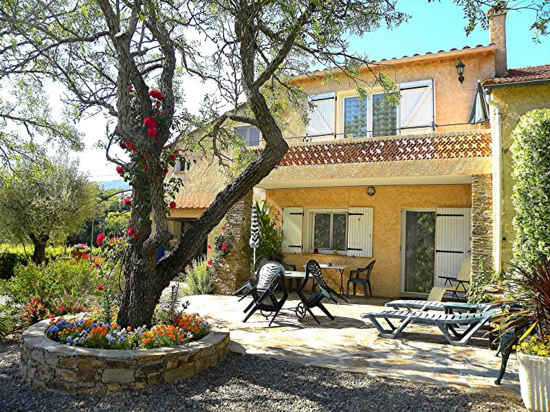 foto 0 Huurhuis van particulieren Grimaud studio Provence-Alpes-Cte d'Azur Var Het aanzicht van de woning