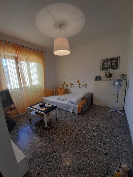 foto 10 Huurhuis van particulieren La Spezia appartement Liguri La Spezia (provincie) Woonkamer
