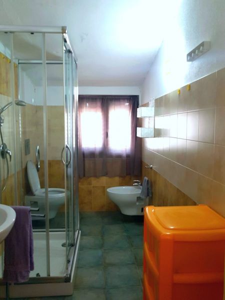 foto 10 Huurhuis van particulieren La Caletta appartement   badkamer