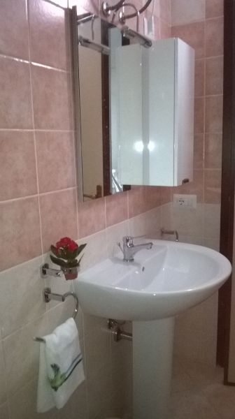 foto 14 Huurhuis van particulieren Costa Rei appartement Sardini Cagliari (provincie) badkamer