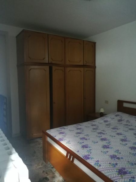 foto 12 Huurhuis van particulieren Roseto degli Abruzzi appartement Abruzzen Teramo (provincie van) slaapkamer 1