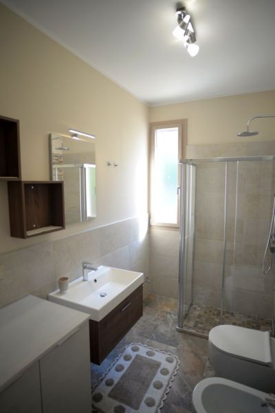 foto 3 Huurhuis van particulieren Riccione appartement   badkamer 2
