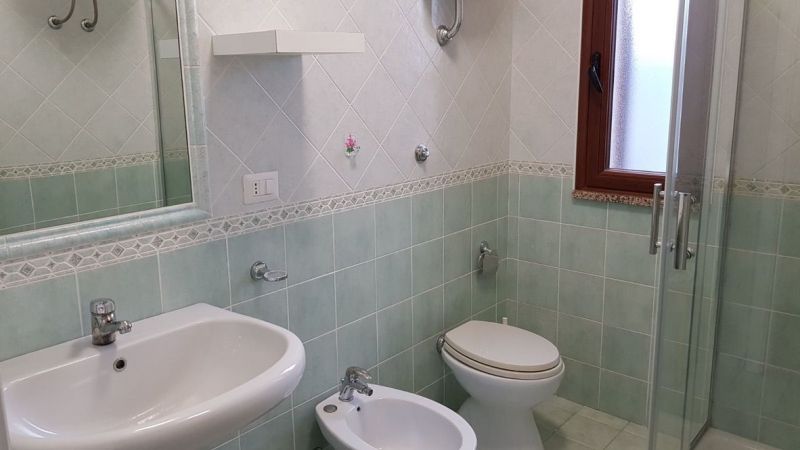 foto 8 Huurhuis van particulieren Sa Petra Ruja appartement Sardini Nuoro (provincie) badkamer