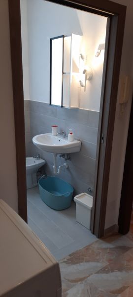 foto 25 Huurhuis van particulieren Bellaria Igea Marina appartement Emilia-Romagna  badkamer