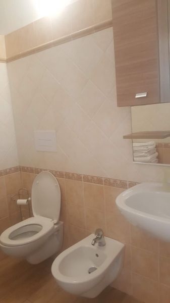 foto 15 Huurhuis van particulieren Isola Rossa appartement Sardini Olbia Tempio (provincie) badkamer