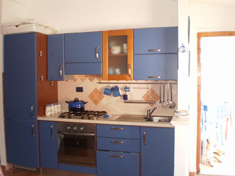 foto 1 Huurhuis van particulieren Cala Liberotto appartement Sardini Nuoro (provincie) Keukenhoek