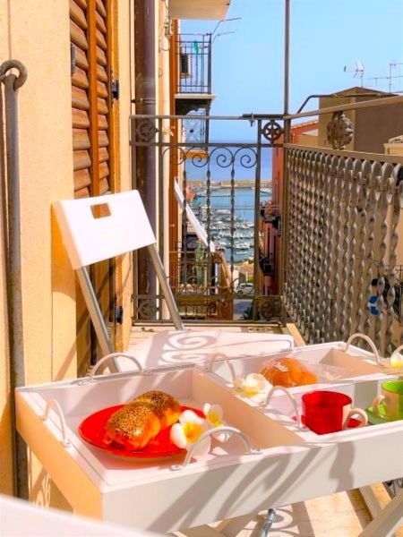 foto 1 Huurhuis van particulieren Castellammare del Golfo appartement Sicili Trapani (provincie) Uitzicht vanaf het balkon