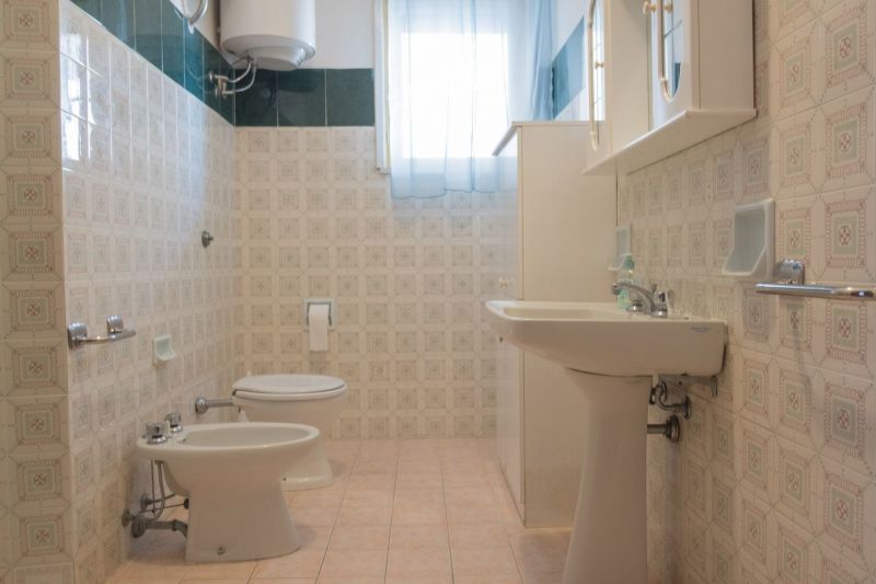 foto 10 Huurhuis van particulieren Torre dell'Orso appartement Pouilles Lecce (provincie) badkamer